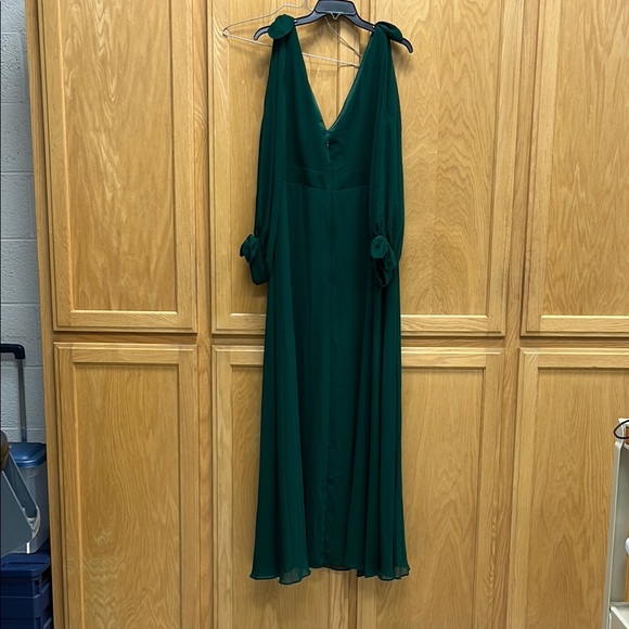 Ever Pretty Green Sleeveless Halter Gown Wedding Guest - Picture 5 of 16